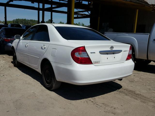 4T1BE32KX4U272172 - 2004 TOYOTA CAMRY LE WHITE photo 3