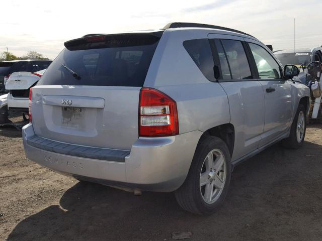 1J8FT47W27D225566 - 2007 JEEP COMPASS SILVER photo 4