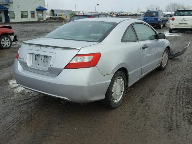 2HGFG11358H004686 - 2008 HONDA CIVIC DX-G SILVER photo 4