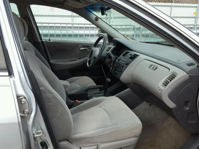 1HGCG16432A048244 - 2002 HONDA ACCORD LX SILVER photo 5