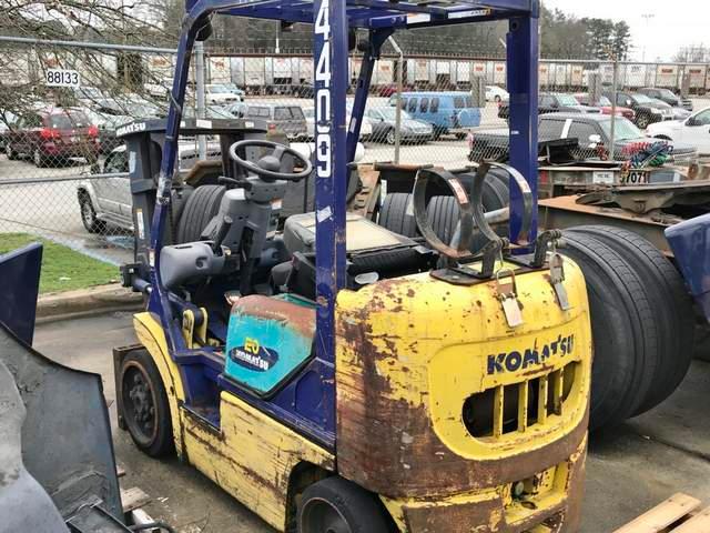 558945A - 2002 KMTS FORKLIFT UNKNOWN - NOT OK FOR INV. photo 4