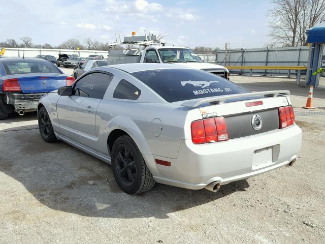 1ZVHT82HX75238198 - 2007 FORD MUSTANG GT SILVER photo 3