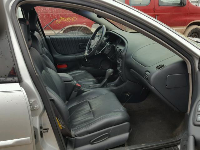 1G2WP52K03F174075 - 2003 PONTIAC GRAND PRIX SILVER photo 5