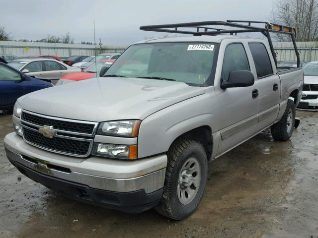 2GCEK13Z961348697 - 2006 CHEVROLET SILVERADO SILVER photo 2