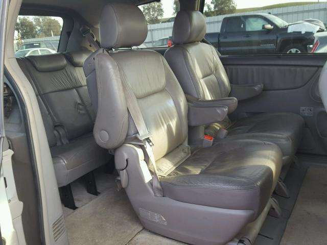 5TDBA22C95S054023 - 2005 TOYOTA SIENNA XLE SILVER photo 6