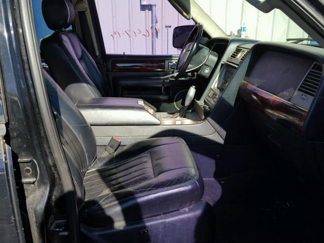 5LMFU28R13LJ35612 - 2003 LINCOLN NAVIGATOR 黑色 照片 5