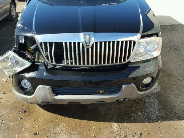 5LMFU28R13LJ35612 - 2003 LINCOLN NAVIGATOR 黑色 照片 7