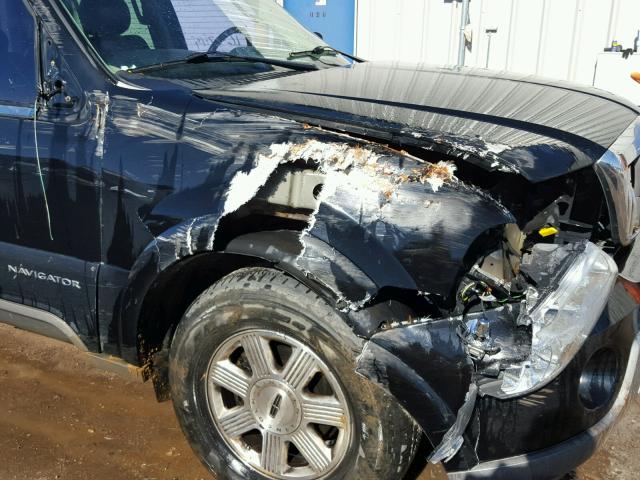 5LMFU28R13LJ35612 - 2003 LINCOLN NAVIGATOR 黑色 照片 9