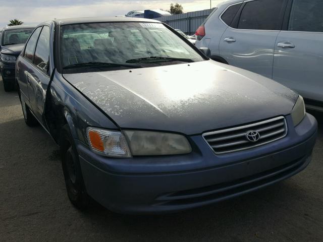 JT2BG22K910548605 - 2001 TOYOTA CAMRY CE BLUE photo 1