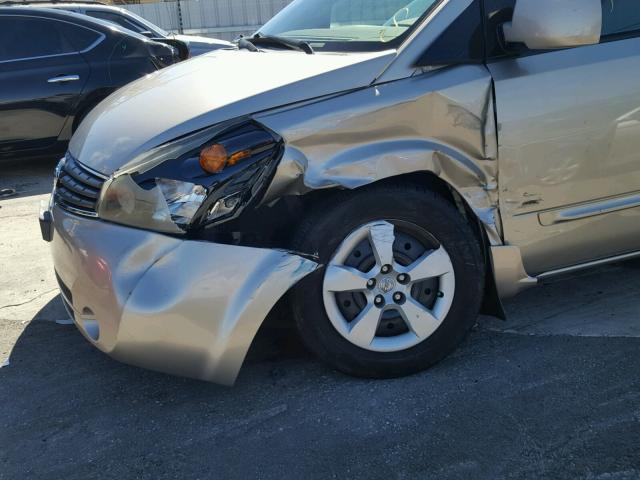 5N1BV28U37N142168 - 2007 NISSAN QUEST S GOLD photo 9