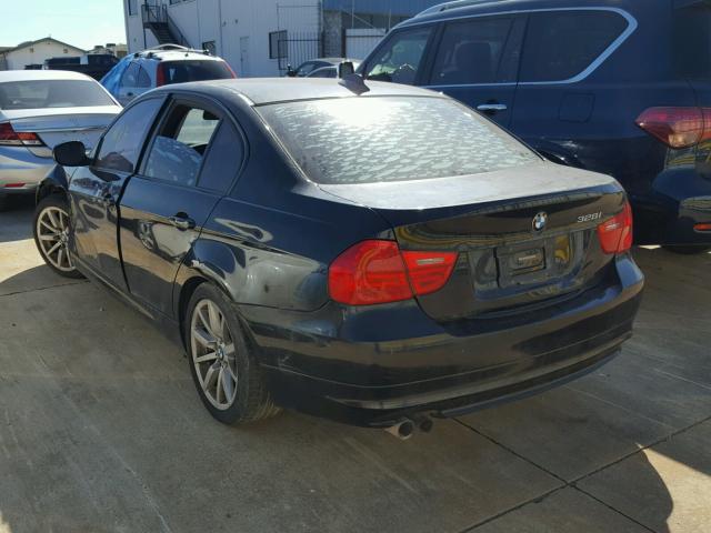 WBAPH53549A436026 - 2009 BMW 328 I SULE BLACK photo 3
