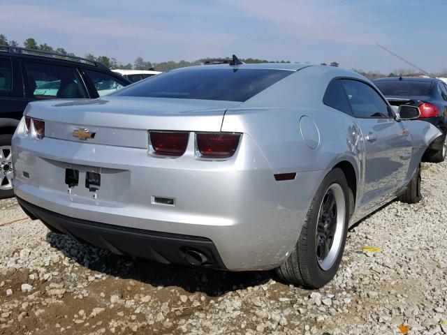 2G1FA1ED4B9149604 - 2011 CHEVROLET CAMARO LS SILVER photo 4