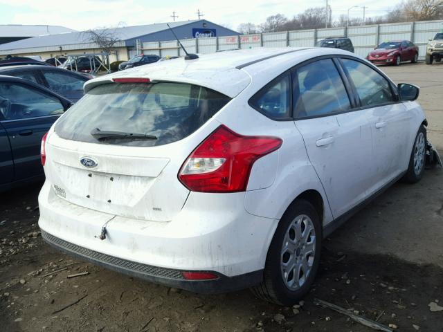 1FAHP3K22CL232929 - 2012 FORD FOCUS SE WHITE photo 4