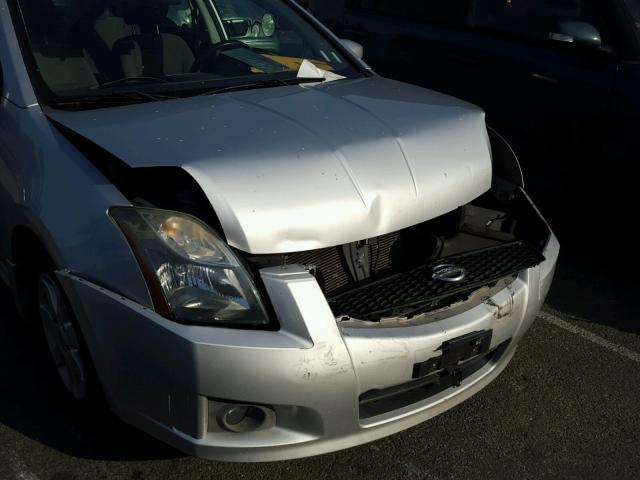 3N1AB6AP6AL682466 - 2010 NISSAN SENTRA 2.0 SILVER photo 9