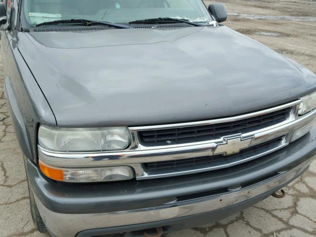 3GNFK16T21G138168 - 2001 CHEVROLET SUBURBAN K GRAY photo 7