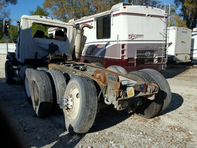 1M2AG11C67M061673 - 2007 MACK 700 CV700 WHITE photo 3