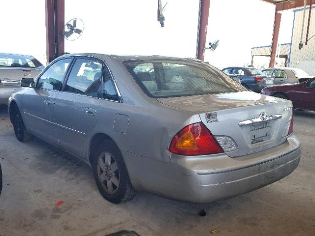 4T1BF28B51U172698 - 2001 TOYOTA AVALON XL SILVER photo 3