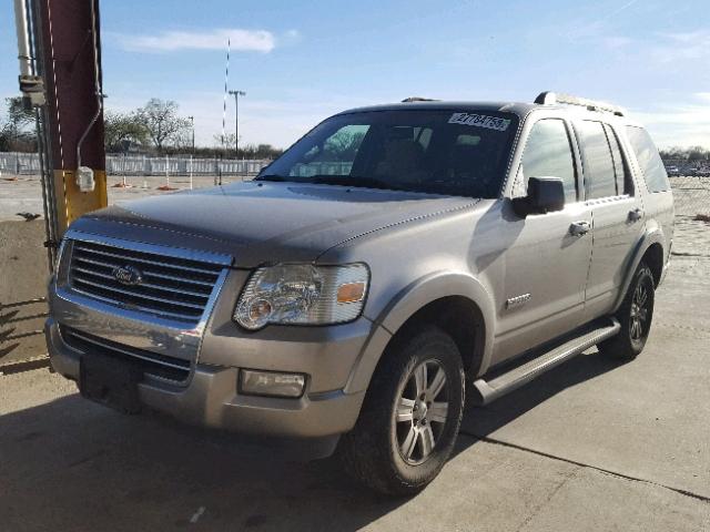 1FMEU63E28UA80602 - 2008 FORD EXPLORER X SILVER photo 2