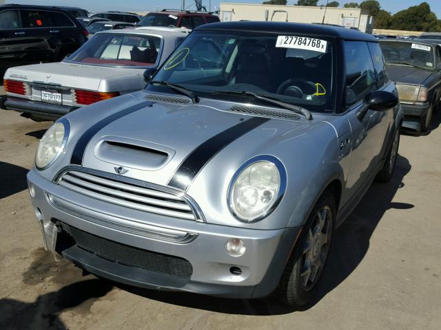 WMWRE33462TD51506 - 2002 MINI COOPER S GRAY photo 2