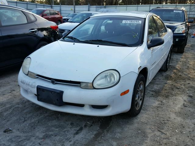 1B3ES46C6YD607552 - 2000 DODGE NEON BASE WHITE photo 2