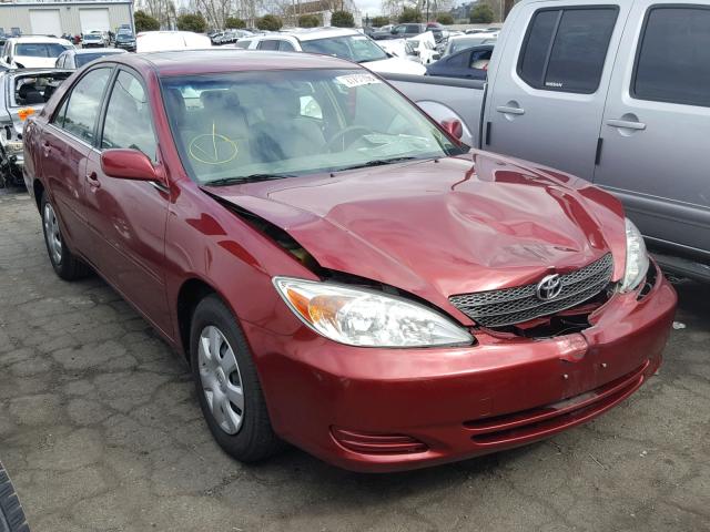 JTDBE32K420029630 - 2002 TOYOTA CAMRY LE RED photo 1