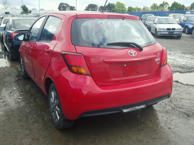 VNKKTUD35FA036305 - 2015 TOYOTA YARIS RED photo 3