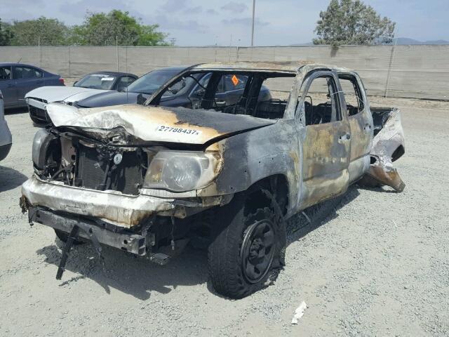 5TFJX4GN4BX004488 - 2011 TOYOTA TACOMA BURN photo 2