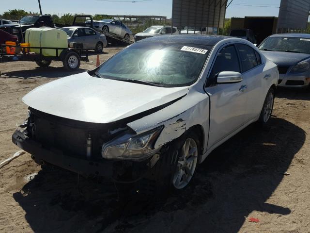 1N4AA5AP8BC829481 - 2011 NISSAN MAXIMA S WHITE photo 2