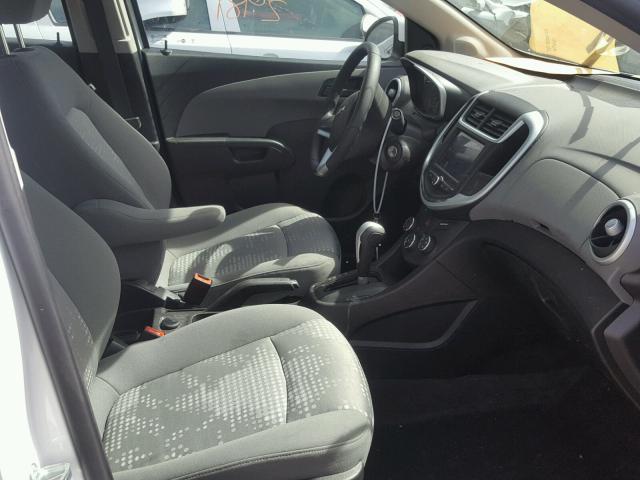 1G1JB5SH3H4158599 - 2017 CHEVROLET SONIC LS 白色 照片 5