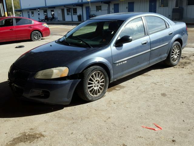 1B3EJ46X21N668869 - 2001 DODGE STRATUS SE BLUE photo 2