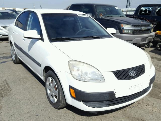 KNADE123966090672 - 2006 KIA RIO WHITE photo 1