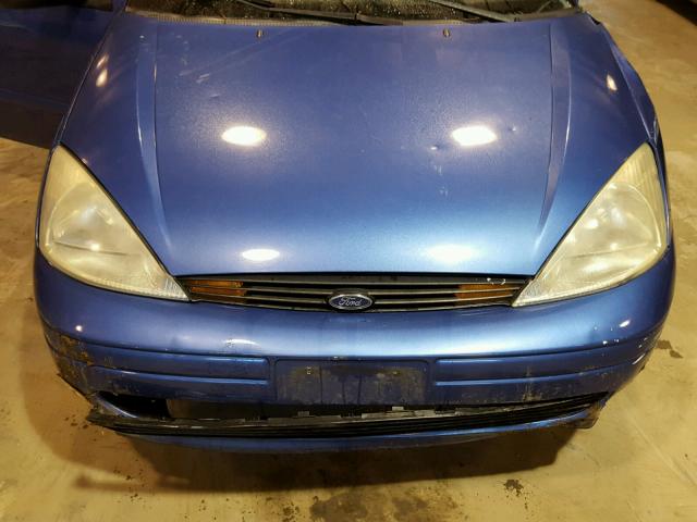 1FAFP34372W282154 - 2002 FORD FOCUS SE BLUE photo 7