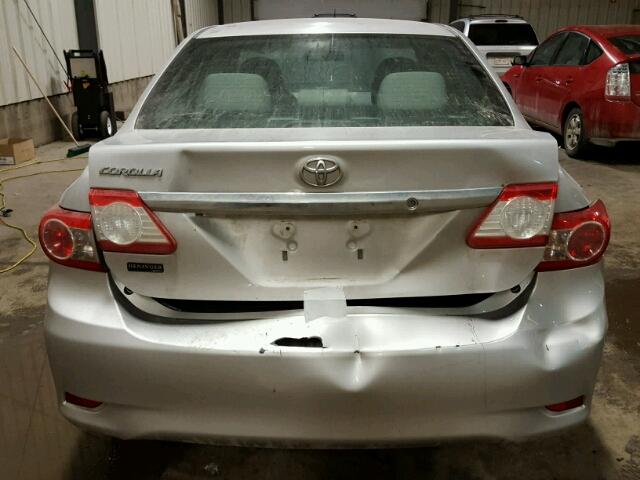 2T1BU4EEXBC578432 - 2011 TOYOTA COROLLA BA SILVER photo 9