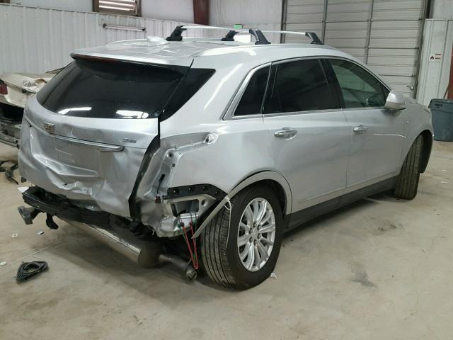 1GYKNARS2HZ193838 - 2017 CADILLAC XT5 SILVER photo 4