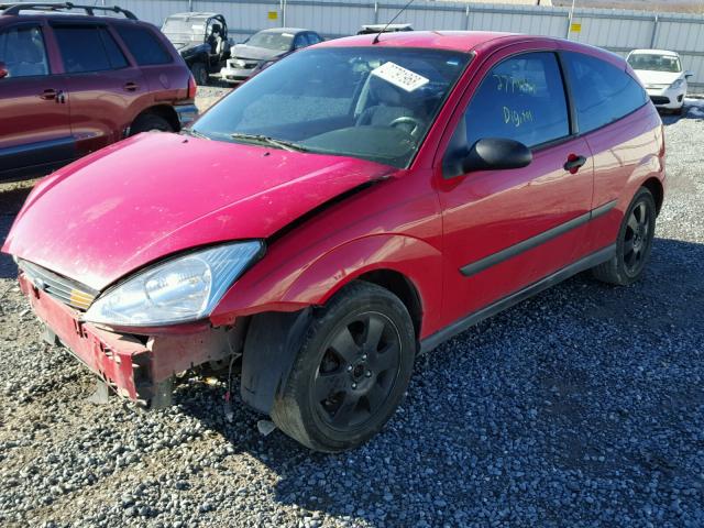 3FAFP31392R136586 - 2002 FORD FOCUS ZX3 RED photo 2