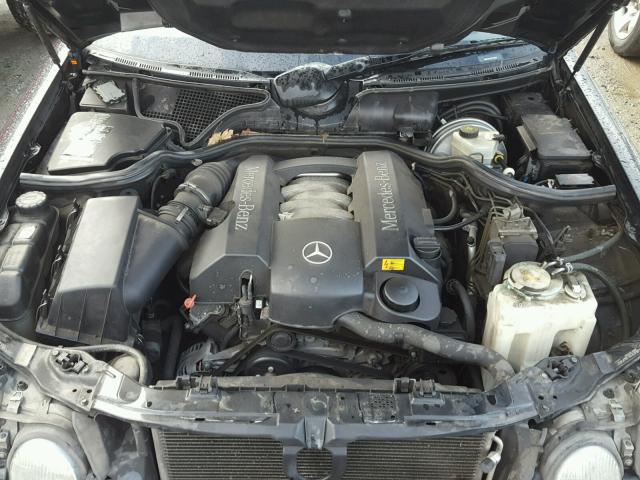 WDBJF65J3YB150528 - 2000 MERCEDES-BENZ E 320 BLACK photo 7