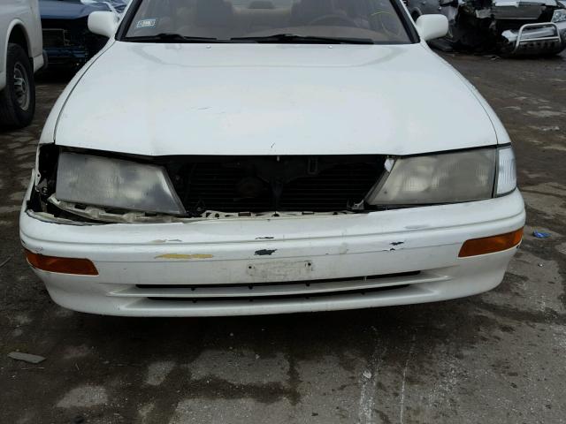 4T1GB11E9SU043638 - 1995 TOYOTA AVALON XLS WHITE photo 9