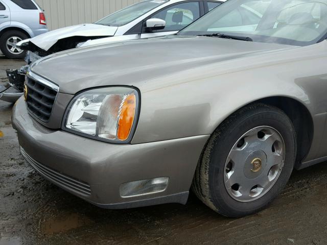 1G6KE57Y42U207198 - 2002 CADILLAC DEVILLE DH GOLD photo 9