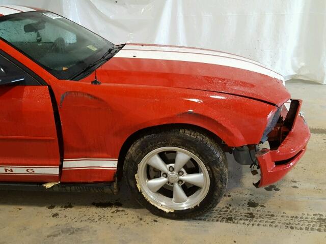 1ZVFT80NX75307438 - 2007 FORD MUSTANG RED photo 9