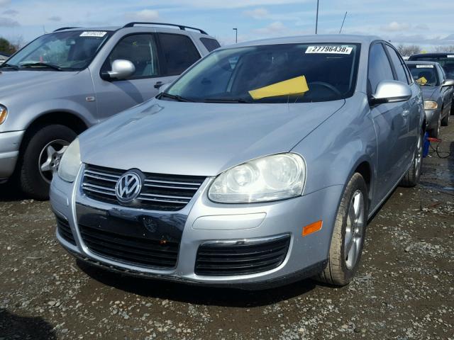 3VWJZ71K89M008311 - 2009 VOLKSWAGEN JETTA S SILVER photo 2