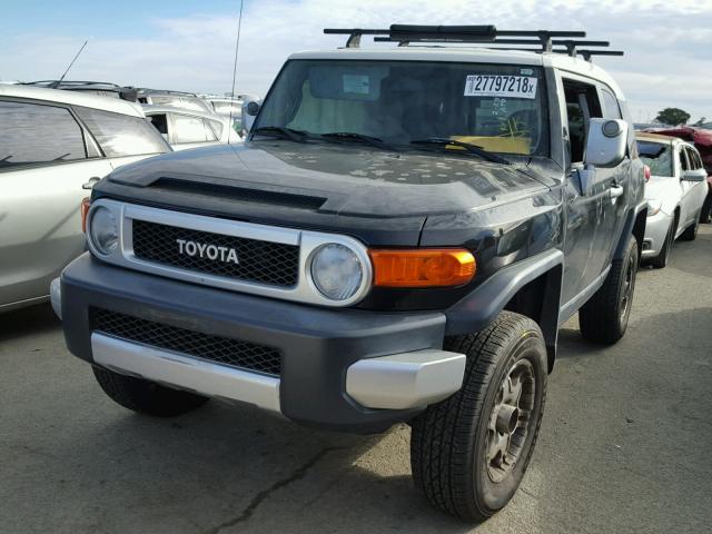 JTEBU11F08K026325 - 2008 TOYOTA FJ CRUISER BLACK photo 2