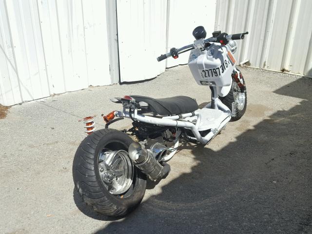 L37MMGFV7GZ040073 - 2016 DAIX MOTORCYCLE თეთრი ფოტო 4