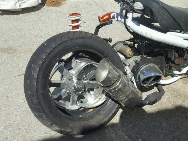 L37MMGFV7GZ040073 - 2016 DAIX MOTORCYCLE თეთრი ფოტო 9