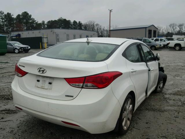 5NPDH4AE7DH201026 - 2013 HYUNDAI ELANTRA GL WHITE photo 4