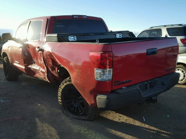 5TFDW5F16BX179863 - 2011 TOYOTA TUNDRA CRE RED photo 3