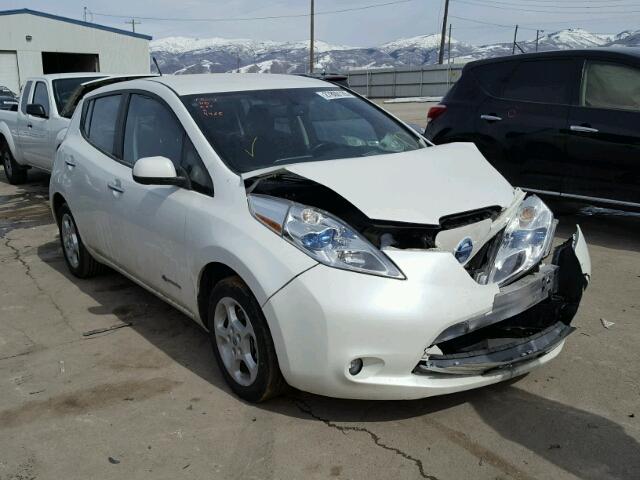 1N4AZ0CP1DC424686 - 2013 NISSAN LEAF S WHITE photo 1