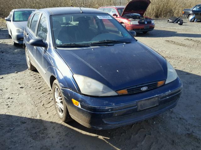 3FAHP373X3R183255 - 2003 FORD FOCUS ZX5 BLUE photo 1