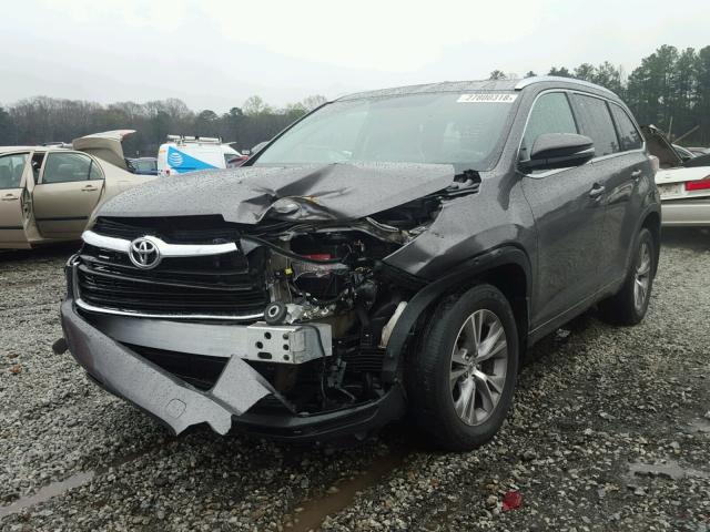 5TDKKRFHXFS090512 - 2015 TOYOTA HIGHLANDER GRAY photo 2