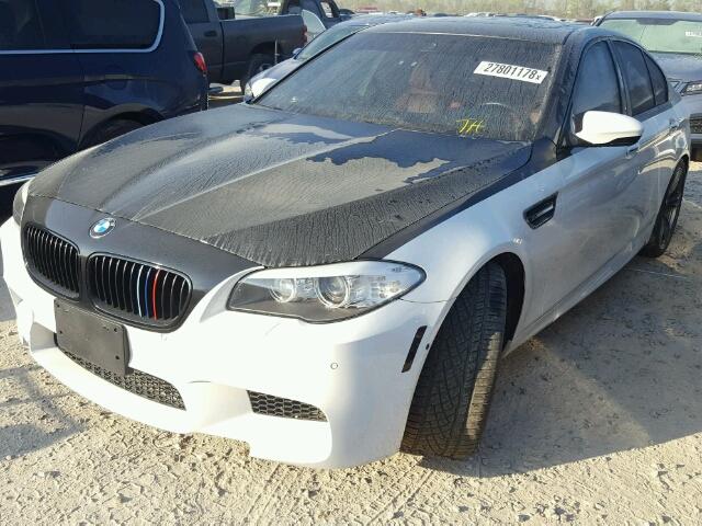 WBSFV9C51DD095442 - 2013 BMW M5 WHITE photo 2