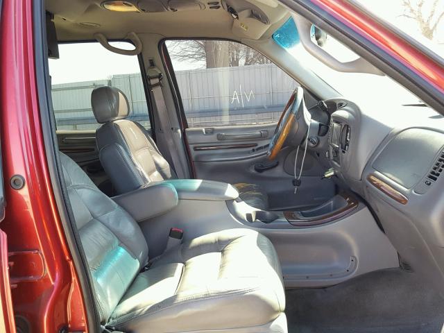 5LMPU28A7XLJ27003 - 1999 LINCOLN NAVIGATOR მუქწითელი ფოტო 5